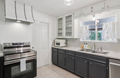 Manor House | Peaceful Country Escape on 5 Acres with Game Room, BBQ & Outdoor Living