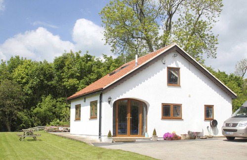 Stittenham Apartment | Peaceful country getaway near York & Castle Howard, Pet Friendly, Free Wifi