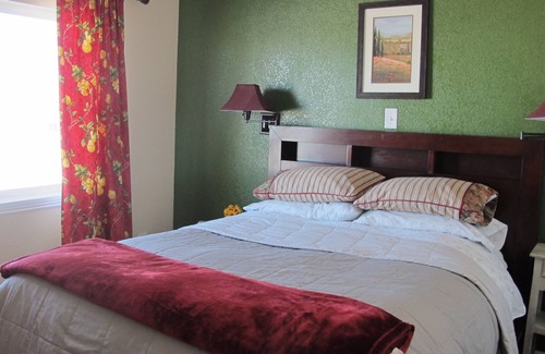 Larkspur Apartment | Peaceful Country Living, Near Colorado Springs and Castle Rock, Great Views!