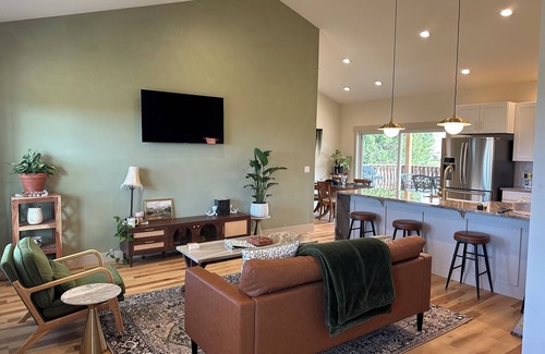 Walla Walla House | Peaceful countryside 2 Br new house near wineries!