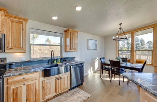 Harvard House | Peaceful Deary Vacation Rental w/Deck & Views!