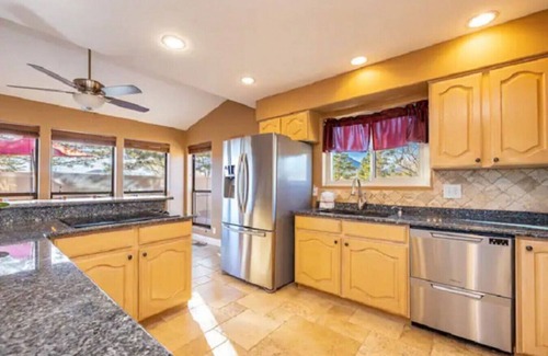 Flagstaff Apartment | Peaceful Family Escape~Game Room~Hot Tub