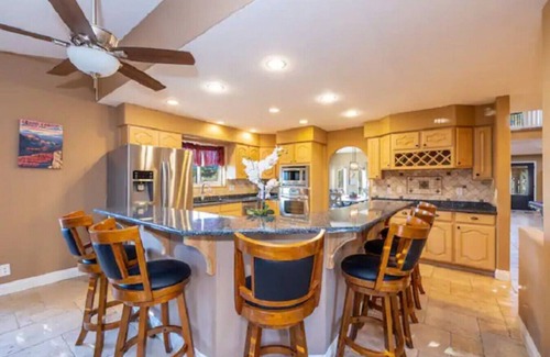 Flagstaff Apartment | Peaceful Family Escape~Game Room~Hot Tub