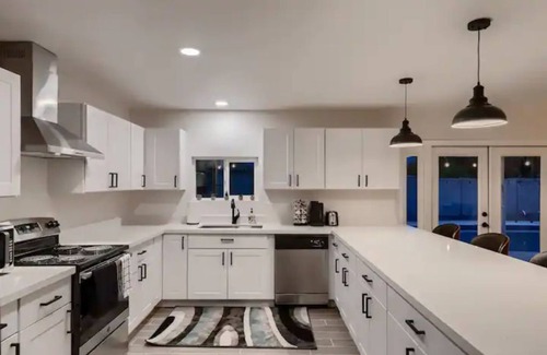 North Mountain House | Peaceful Family Friendly 4 bedroom home w/pool.
