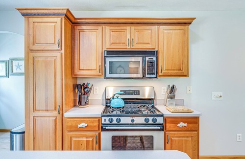 Seneca Falls House | Peaceful Family Home Near Cayuga Lake State Park