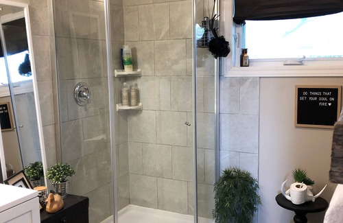 Horton Other | Peaceful Farm House