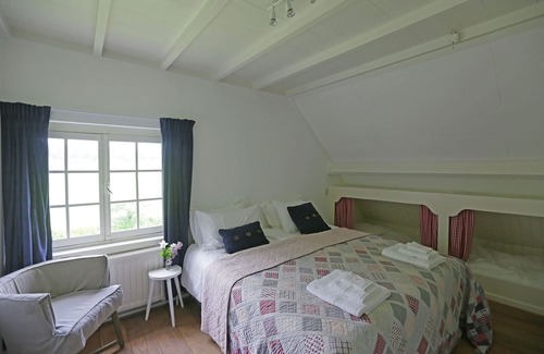 Municipality of Utrechtse Heuvelrug Other | Peaceful Farmhouse in Doorn near Forest