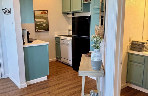 Corpus Christi Condo | Peaceful first floor studio on North Padre Island only 5 minutes from the beach.