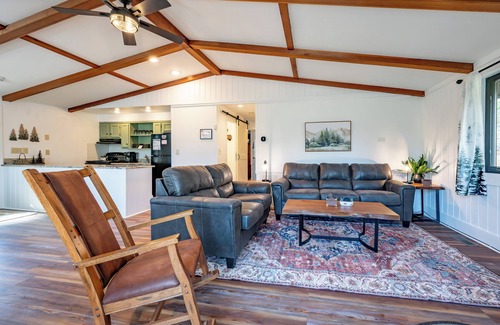 Sky Valley House | Peaceful Forest Escape w/Lake Access