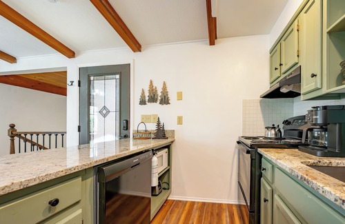 Sky Valley House | Peaceful Forest Escape w/Lake Access