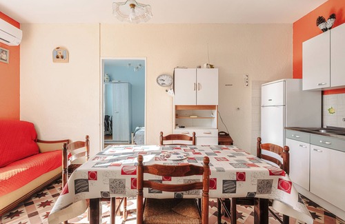 Saint-Trojan-les-Bains House | Peaceful Holiday Home with Private Courtyard – Close to Beaches and Shops in Saint-Trojan