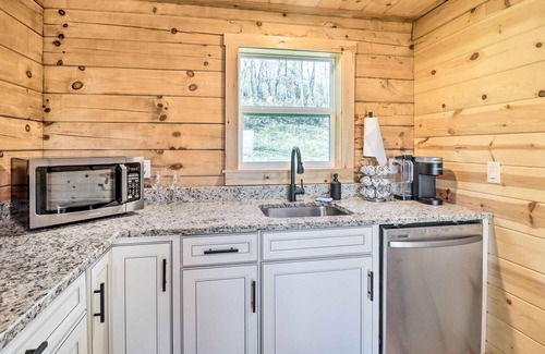 Dyke Cabin | Peaceful Free Union Cabin w/Deck & Mtn Views