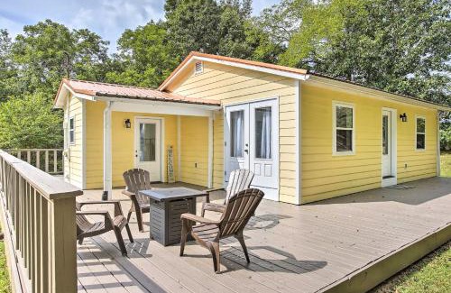 Gainesboro House | Peaceful Gainesboro Retreat with Deck and Yard!