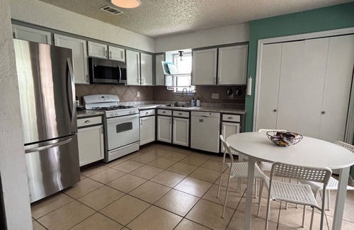 Mesa Ridge House | Peaceful Garden Oasis in beautiful Round Rock