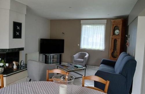 Epiniac House | Peaceful Garden Retreat, Epiniac