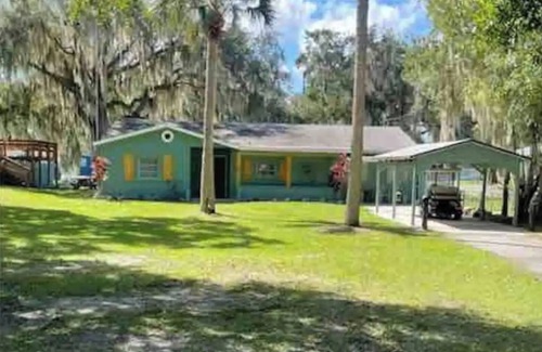 Fedhaven House | Peaceful getaway on Lake Rosalie - kayaks, fishing poles, golf cart and more!