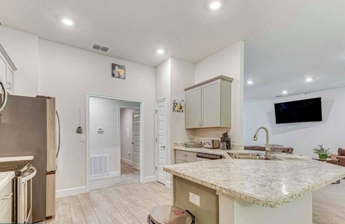 Silver Springs House | Peaceful getaway near The World’s Equestrian Center, Rainbow/Silver Spring Park