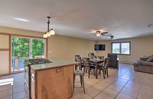 Wells Cottage | Peaceful Getaway w/ Lake Access Near Hiking!