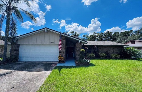 Brandon House | Peaceful Getaway With Fenced Private Backyard, 15 Miles From Downtown Tampa