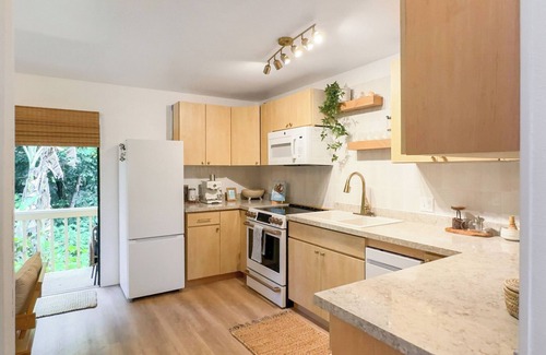 Princeville House | Peaceful Hawaiian Hideout Minutes to Hanalei town!