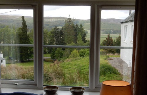 Woodend House | Peaceful Highland cottage sleeping 6 in comfort