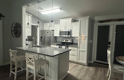 Tallahassee House | Peaceful home in quiet neighborhood close proximity to FSU/FAMU