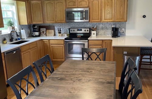 Dickson House | Peaceful home on an acre - close to town!