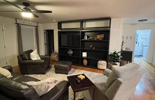Dickson House | Peaceful home on an acre - close to town!