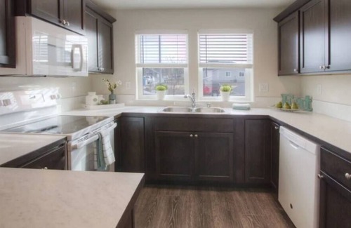 South Richland House | Peaceful Home w/ private yard and garage #WA3001Du