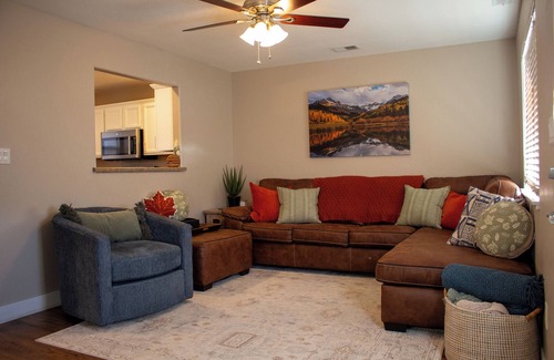Orchard Mesa House | Peaceful home with 4 beds, 3-bedroom house in Grand Junction with AC and WIFI.