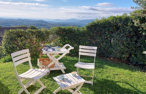 Chateauneuf-Grasse House | Peaceful house with panoramic sea view