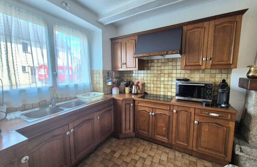 Le Vivier-sur-Mer House | Peaceful house with private outdoor space