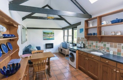 Castallack Cottage | Peaceful in the Lamorna Valley - walk to pub & sea