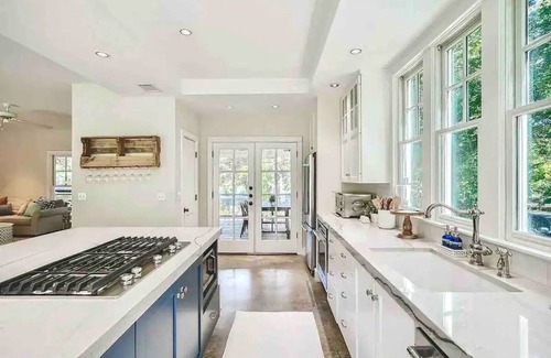 Austin Lake Estates House | Peaceful Lake Austin Oasis