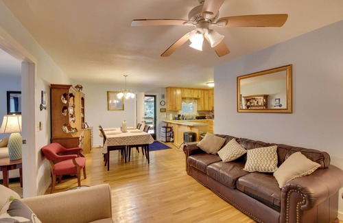 Gumlog Cottage | Peaceful Lake Hartwell Hideaway w/Boat Dock!
