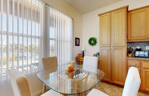 Rancho Mirage House | Peaceful lakefront home w/a Private Pool, Spa, & Firepit - Dogs Welcome!