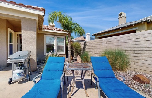 Rancho Mirage House | Peaceful lakefront home w/a Private Pool, Spa, & Firepit - Dogs Welcome!