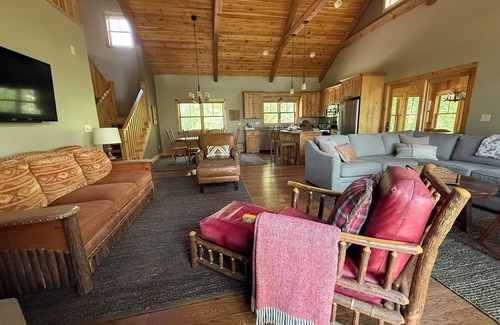 Menahga Cabin | Peaceful Lakefront Cabin w/Sauna & Loft-pet friendly
