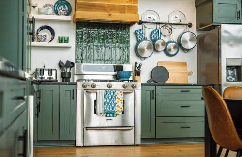 Quitman Cabin | Peaceful Lakefront Hideaway with Private Beach!