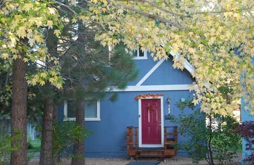 Highland Woods Ski Chalet | Peaceful little chalet tucked in to the Highland Woods