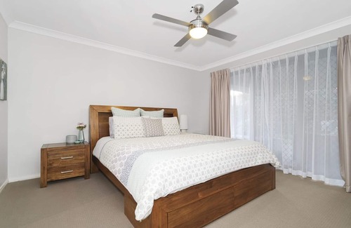 Fern Bay House | Peaceful Location With Cheerful 4-bedroom Home