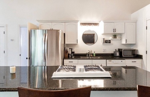Provo House | Peaceful Loft near BYU and Slate Canyon - 1.5 mile
