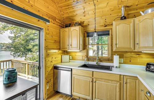 Branch Cottage | Peaceful Long Lake Cottage w/Deck, Dock & Kayaks!
