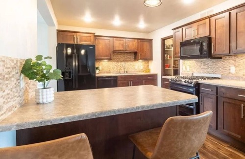 Sioux Falls Condo | Peaceful Luxury in a 3 bedroom, 2.5 bath home. Feels like home!