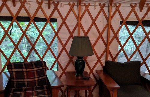 McNab/Braeside Cottage | Peaceful Luxury Yurt on the river.