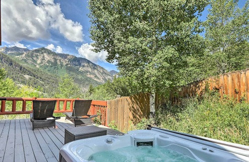 Carbondale House | Peaceful Marble Retreat w/ Grill & Mtn Views!