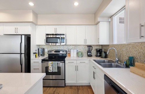 Marina del Rey Apartment | Peaceful Marina Hideaway Walk to Beach & Boats