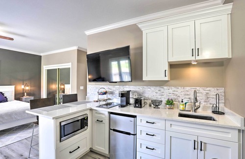 Midway Apartment | Peaceful Midway Studio w/Mountain + Golf Views!
