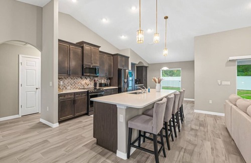 Palm Coast House | Peaceful modern home in Palm Coast near Shopping and Beaches!
