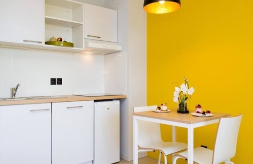 Mougins House | Peaceful Mougins Hotel Stay with Pool | Pets are Allowed + Free Parking